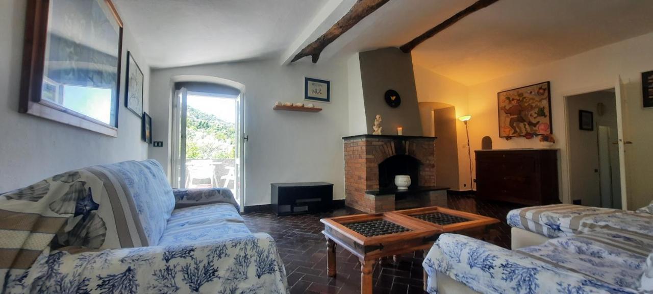 Ferienwohnung Vecchio Mulino Fontona Girasole Chiesanuova  Exterior foto